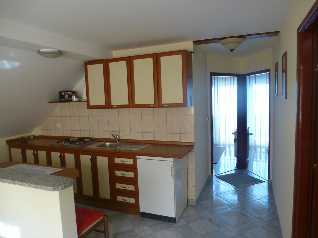 Apartments Mise Ogulin Pokoj fotografie