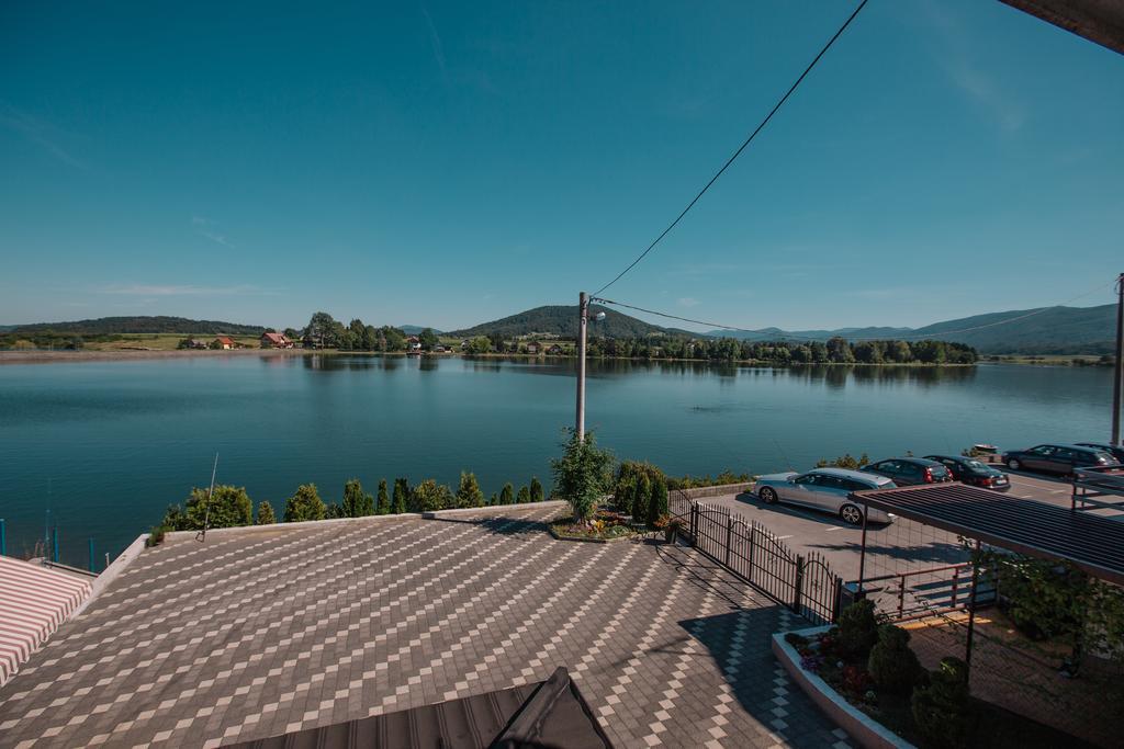 Apartments Mise Ogulin Exteriér fotografie