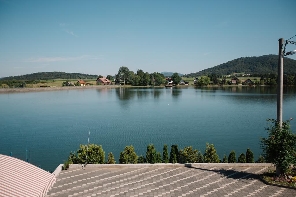 Apartments Mise Ogulin Exteriér fotografie